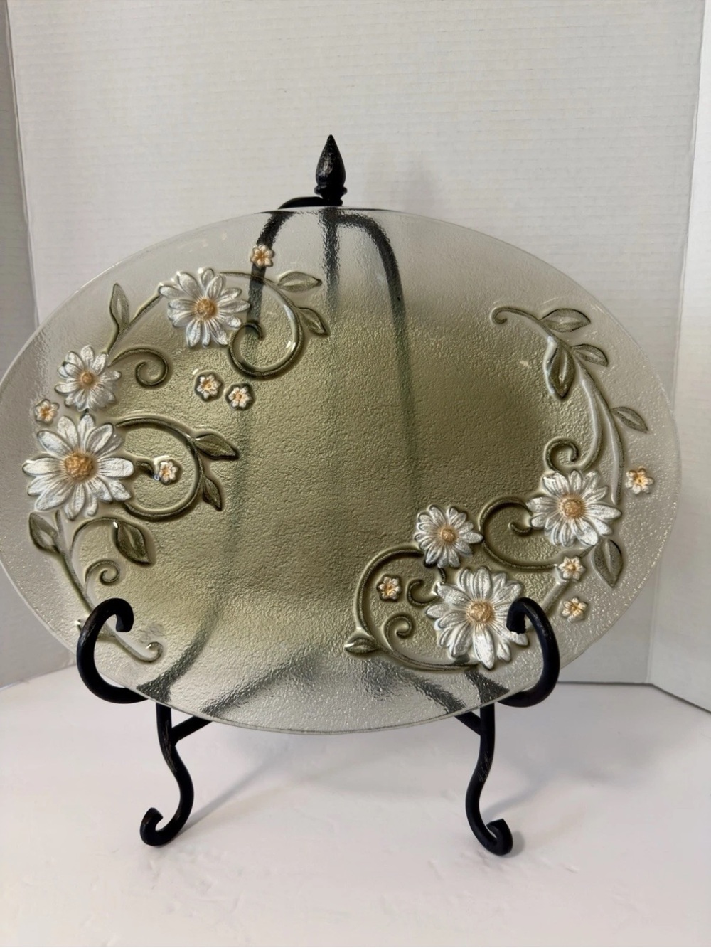 Vtg Frosted Textured Glass Oval Platter White Daisies & Swirled Green Stems